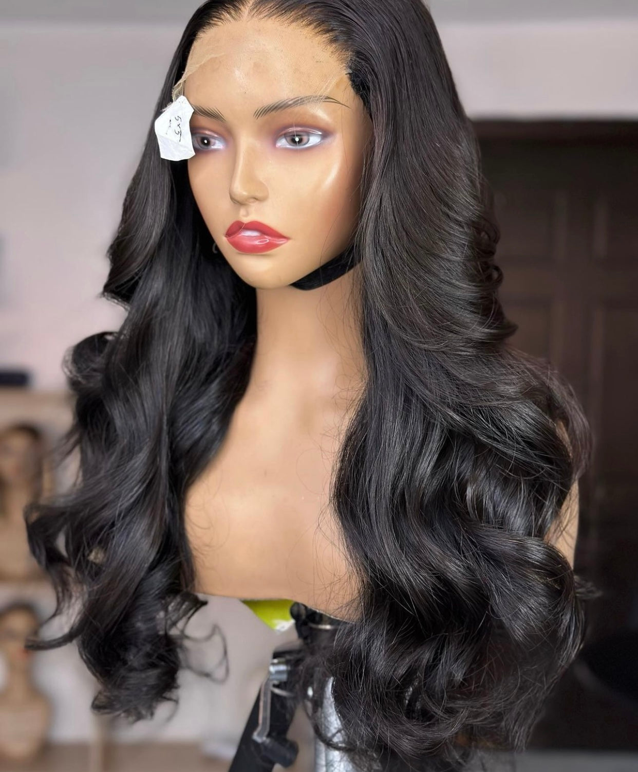 24’ Nova Donor Wavy Wig